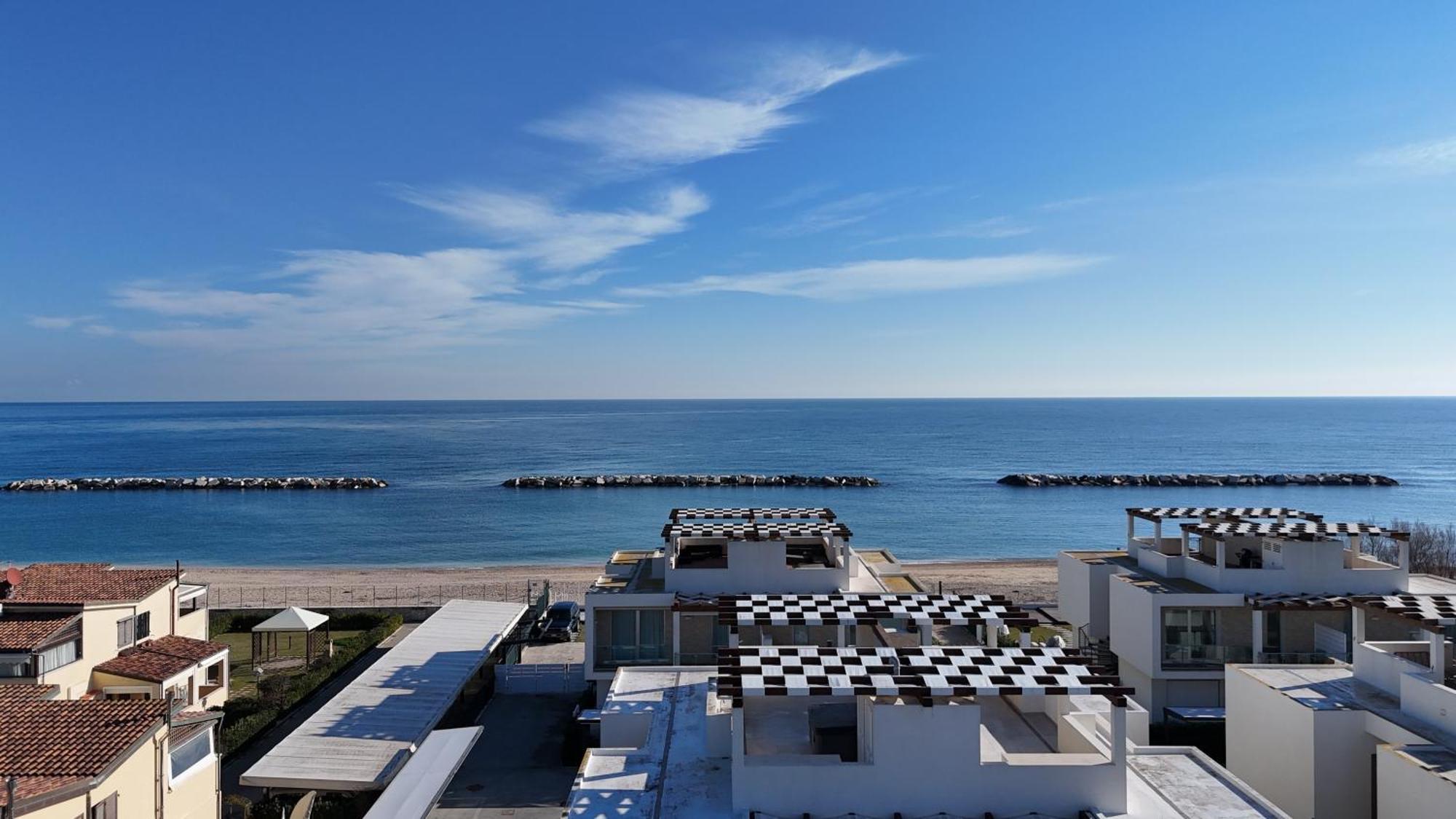 P020 - Porto Recanati, Nuovo Trilocale Con Giardino Экстерьер фото